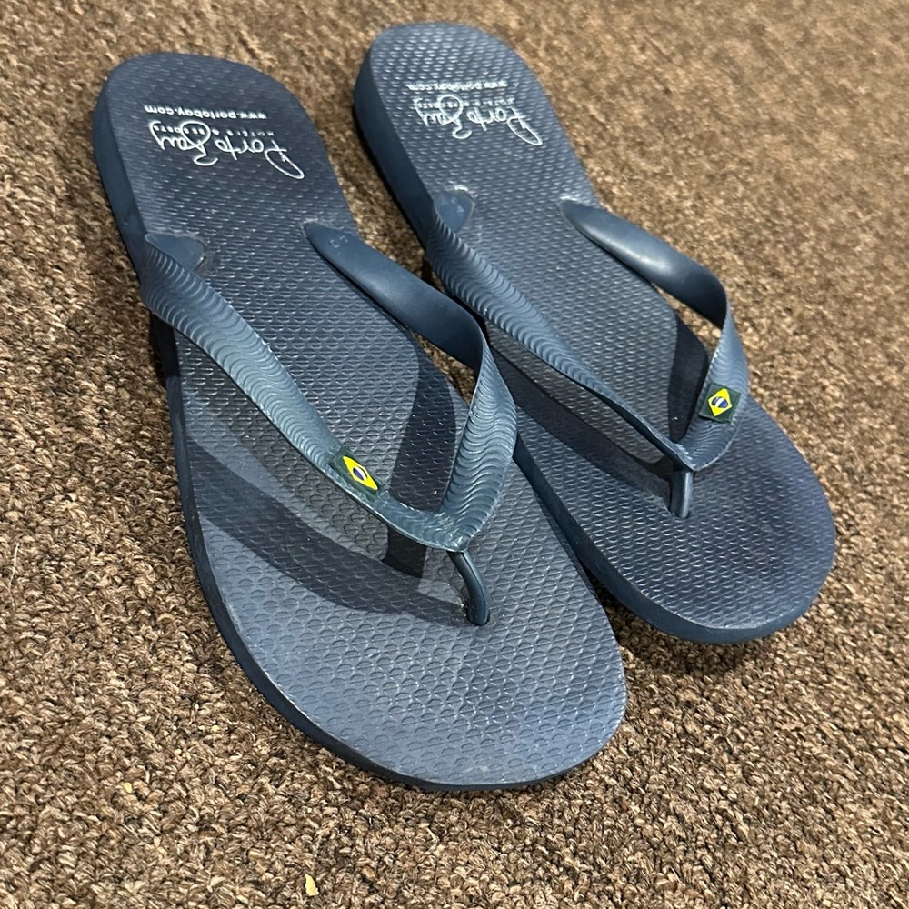 Porto Bay Blue Flip Flops Sz 7 beach pool slides sandals